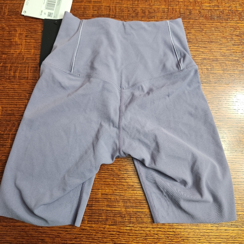 NEW Nike Zenvy High Waisted Training Biker Shorts lavender Womens XS 8 inch - Picture 6 of 7